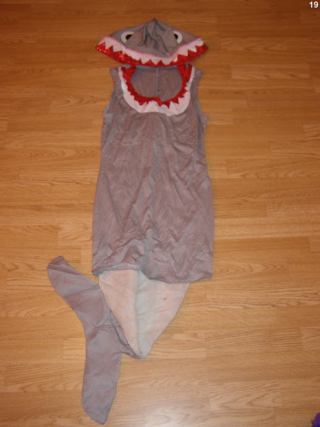 costum carnaval serbare rechin pentru adulti marime S - Pret | Preturi costum carnaval serbare rechin pentru adulti marime S