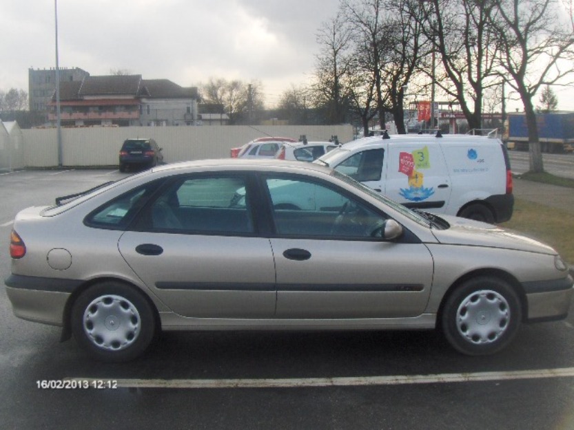 renault laguna 1999 vand sau schimb - Pret | Preturi renault laguna 1999 vand sau schimb