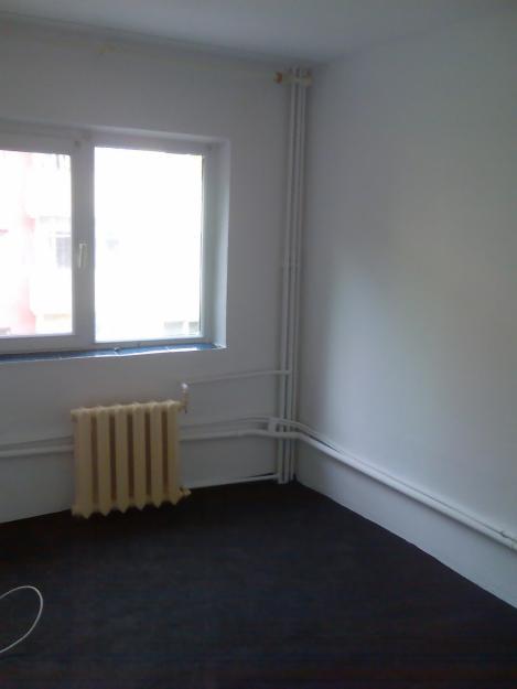 Navodari,garsoniera,Et. 1,bloc apartamente . - Pret | Preturi Navodari,garsoniera,Et. 1,bloc apartamente .