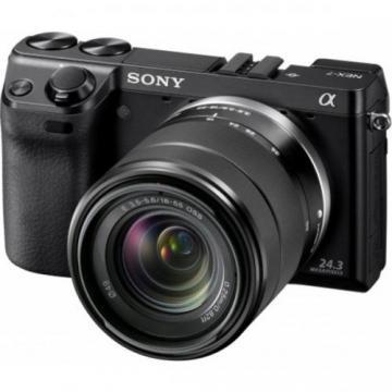 Camera foto Sony NEX-7 Black + obiectiv SEL 18-55mm, 24 MP, Exmor APS, CMOS sensor, Ecran rabatabil TruBlack LCD 3", ISO 100-16000, Filmare FHD, HDR, D-Range Optimiser, Sistem antipraf, Face Detection, Smile Shutter, HDMI, acumulator NP-FW50 - Pret | Preturi Camera foto Sony NEX-7 Black + obiectiv SEL 18-55mm, 24 MP, Exmor APS, CMOS sensor, Ecran rabatabil TruBlack LCD 3", ISO 100-16000, Filmare FHD, HDR, D-Range Optimiser, Sistem antipraf, Face Detection, Smile Shutter, HDMI, acumulator NP-FW50