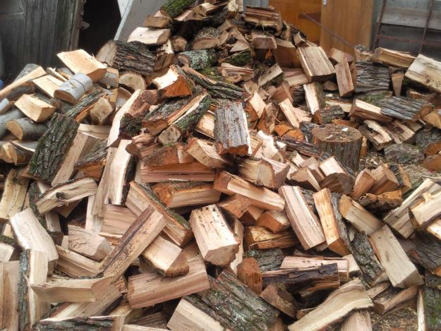Vand lemne de foc-esenta tare-ieftine - Pret | Preturi Vand lemne de foc-esenta tare-ieftine