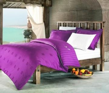 Lenjerie de pat satin Issimo Athena violet 2 persoane - Pret | Preturi Lenjerie de pat satin Issimo Athena violet 2 persoane
