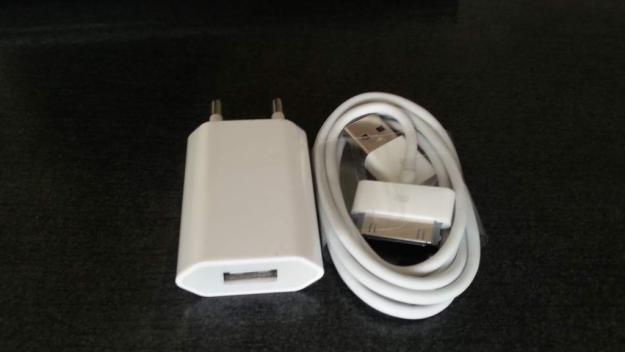 Incarcator + cablu de date Original Apple Iphone 3g 3gs 4 4s - Pret | Preturi Incarcator + cablu de date Original Apple Iphone 3g 3gs 4 4s