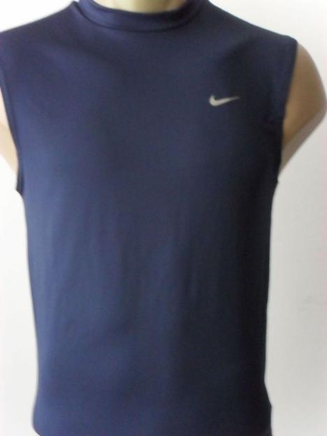Vand tricouri Nike fara maneca (maieuri); noi;originale; L,XL - Pret | Preturi Vand tricouri Nike fara maneca (maieuri); noi;originale; L,XL