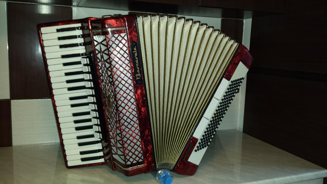 acordeon barcarole made in germania 120 basi - Pret | Preturi acordeon barcarole made in germania 120 basi