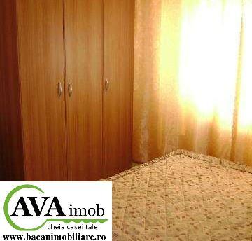 Vand apartament 2 camere zona Cora - Pret | Preturi Vand apartament 2 camere zona Cora