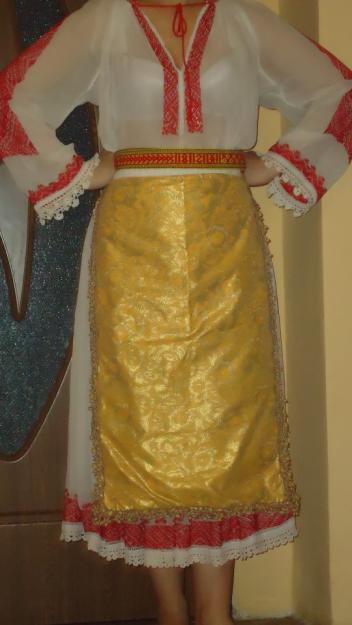 costum popular din zona banatului vechi de 130 de ani - Pret | Preturi costum popular din zona banatului vechi de 130 de ani
