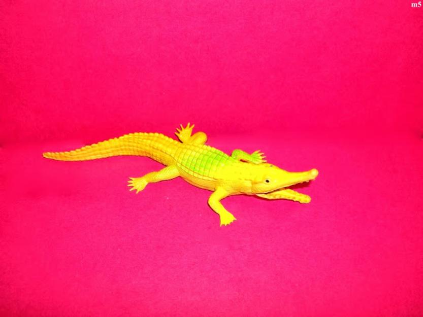 jucarii figurina crocodil din cauciuc moale - Pret | Preturi jucarii figurina crocodil din cauciuc moale