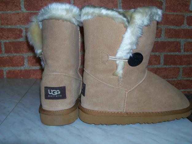 vand iasi ugg australia impermeabile - Pret | Preturi vand iasi ugg australia impermeabile