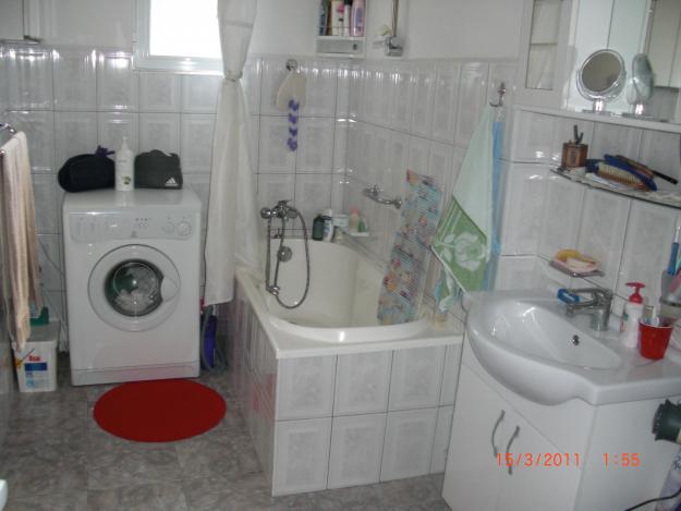 ApaRTament 4 camere la cheie, zona telecabinii Busteni - Pret | Preturi ApaRTament 4 camere la cheie, zona telecabinii Busteni