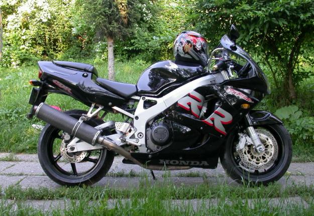 Vand Honda CBR 900rrFIREBLADE - Pret | Preturi Vand Honda CBR 900rrFIREBLADE