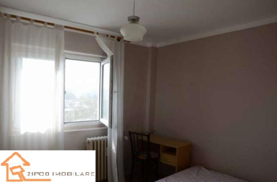 Inchiriez apartament 2 cam Stefan cel Mare 250 euro - Pret | Preturi Inchiriez apartament 2 cam Stefan cel Mare 250 euro