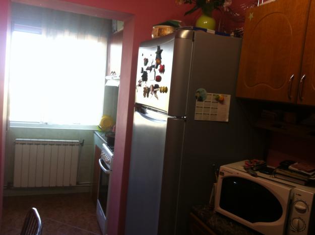 2 camere zona Dumbrava Nord izolat interior exterior - Pret | Preturi 2 camere zona Dumbrava Nord izolat interior exterior