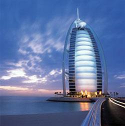Rezervari hoteliere in Dubai la Burj Al Arab, cel mai luxos hotel din lume. Oferte / ofert - Pret | Preturi Rezervari hoteliere in Dubai la Burj Al Arab, cel mai luxos hotel din lume. Oferte / ofert