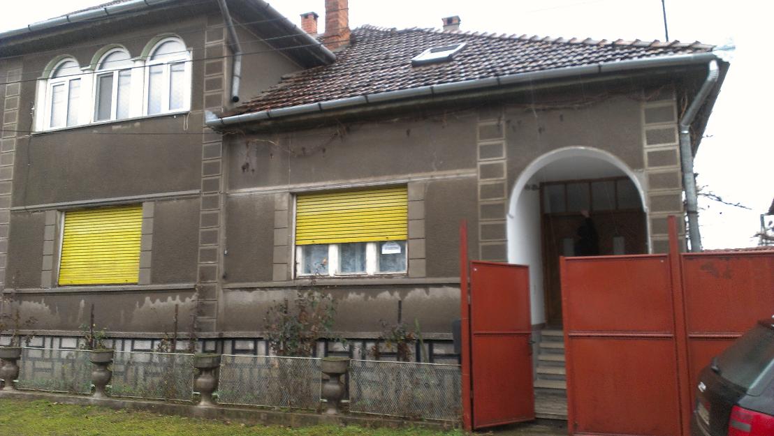 casa cu etaj lângă Stadion - Pret | Preturi casa cu etaj lângă Stadion