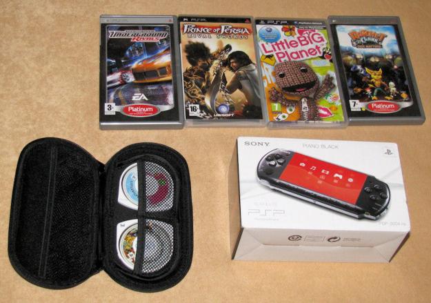 Consola Sony PSP 3000, card 4gb, gentuta, 4 jocuri full - Pret | Preturi Consola Sony PSP 3000, card 4gb, gentuta, 4 jocuri full