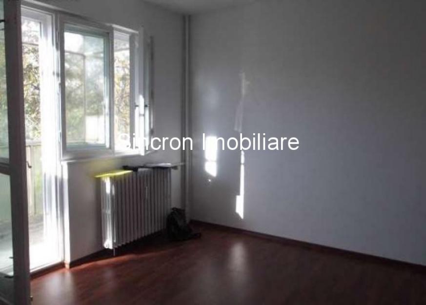Vanzare garsoniera decomandata Dristor - Metrou - Pret | Preturi Vanzare garsoniera decomandata Dristor - Metrou