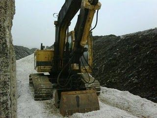 EXCAVATOR PE SENILE SECOND HAND IEFTIN IMPORT GERMANIA ESCAVADOR SH - Pret | Preturi EXCAVATOR PE SENILE SECOND HAND IEFTIN IMPORT GERMANIA ESCAVADOR SH