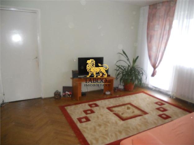 Apartament cu 3 camere de vanzare in Sibiu zona Rahovei - Pret | Preturi Apartament cu 3 camere de vanzare in Sibiu zona Rahovei
