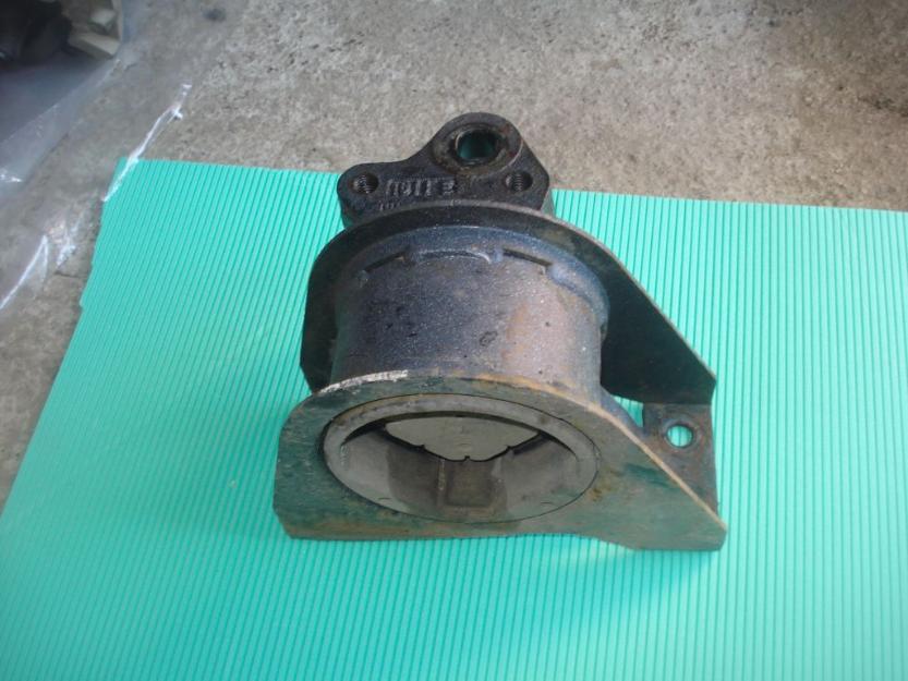 Suport Motor Dreapta Ford Transit 01.2000 - 05.2006 motorizare 2.0 DI - Pret | Preturi Suport Motor Dreapta Ford Transit 01.2000 - 05.2006 motorizare 2.0 DI