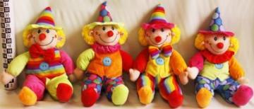 Clown de Plus Mattel (33 cm) - Pret | Preturi Clown de Plus Mattel (33 cm)