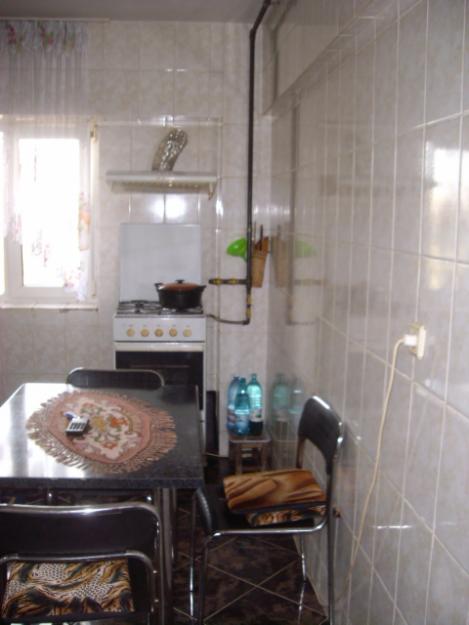 Vanzare apartament 3 camere decomandat Basarabia 64.900 Eur - Pret | Preturi Vanzare apartament 3 camere decomandat Basarabia 64.900 Eur