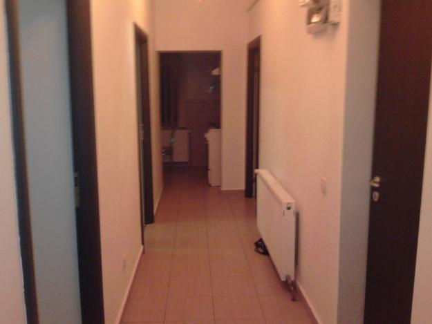 iNCHIRIEZ APARTAMENT 3 CAMERE, ZONA IZVOR, 500 E - Pret | Preturi iNCHIRIEZ APARTAMENT 3 CAMERE, ZONA IZVOR, 500 E