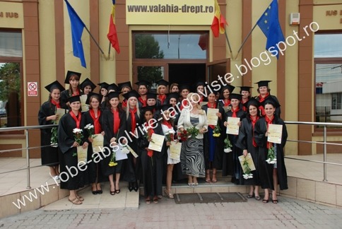 Inchirieri robe absolvire Targoviste - Pret | Preturi Inchirieri robe absolvire Targoviste