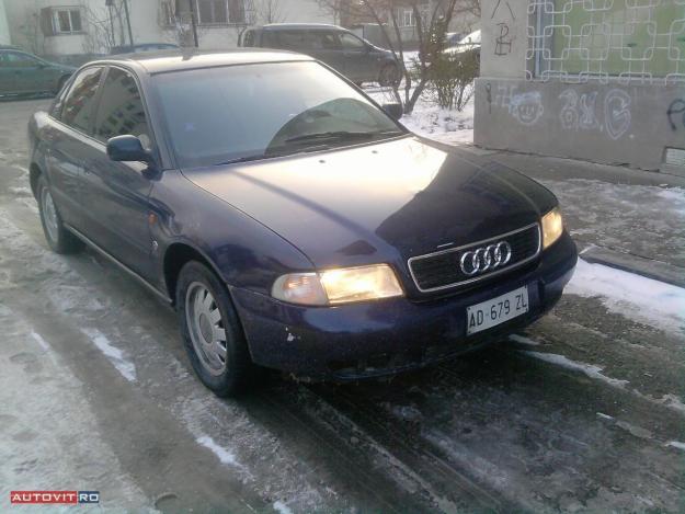 VAND AUDI A4 AN1996 PRET 1750E - Pret | Preturi VAND AUDI A4 AN1996 PRET 1750E