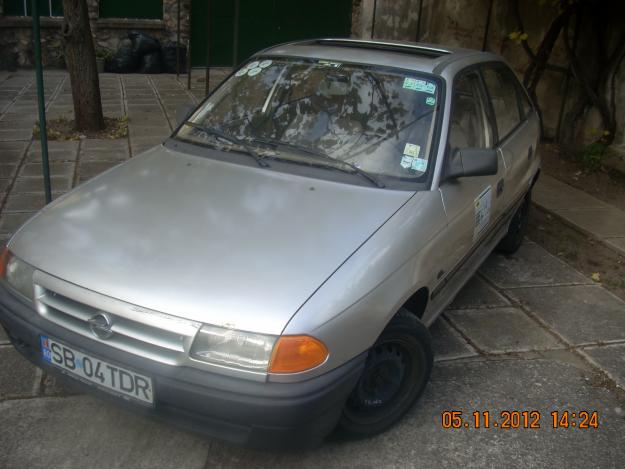 Vand Opel Astra F, an fabricatie 1992, motor benzina 1.4L, - Pret | Preturi Vand Opel Astra F, an fabricatie 1992, motor benzina 1.4L,