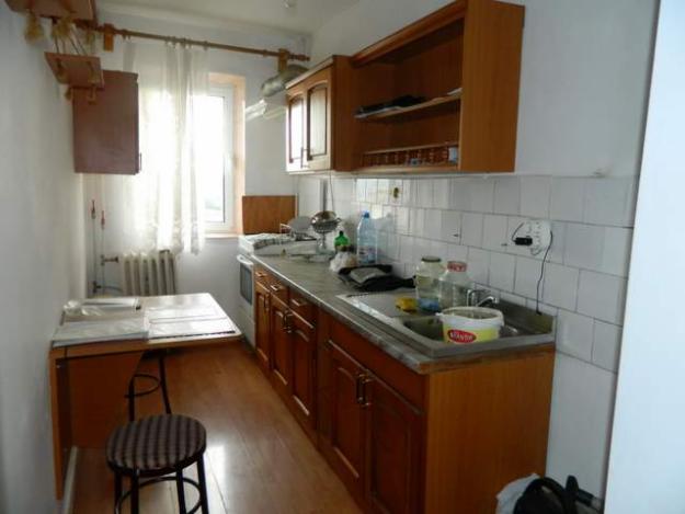 BACAU VAND APARTAMENT CU 2 CAMERE ZONA TIC-TAC, LA ETAJUL 2, - Pret | Preturi BACAU VAND APARTAMENT CU 2 CAMERE ZONA TIC-TAC, LA ETAJUL 2,