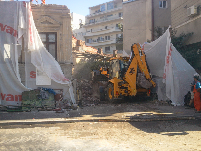 Inchirieri buldoexcavatore - Demolari - Pret | Preturi Inchirieri buldoexcavatore - Demolari