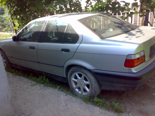 Vand bmw 318i, e36, an 1992, pentru dezmembrat - Pret | Preturi Vand bmw 318i, e36, an 1992, pentru dezmembrat