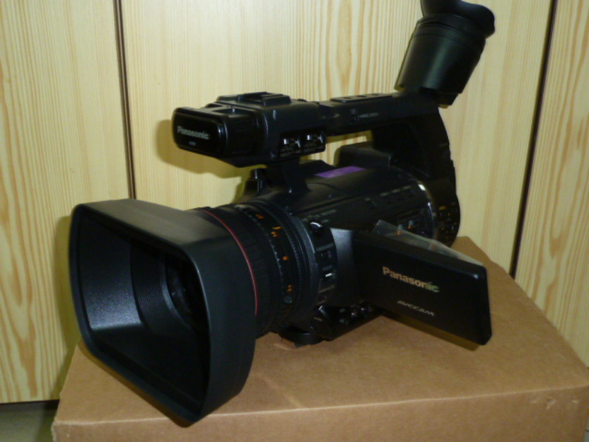 Camera video profesionala panasonic 130a - Pret | Preturi Camera video profesionala panasonic 130a
