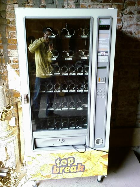Vand automat sandwich reconditionat - Pret | Preturi Vand automat sandwich reconditionat