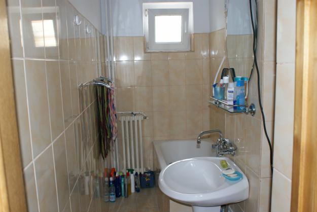 Inchiriez apartament - Pret | Preturi Inchiriez apartament