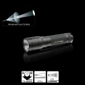 Lanterna Led Lenser M7 4XAAA - Pret | Preturi Lanterna Led Lenser M7 4XAAA