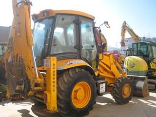 Oferta 2 buldoexcavator JCB 3 CX 4 T din 2003 - Pret | Preturi Oferta 2 buldoexcavator JCB 3 CX 4 T din 2003