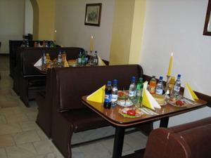 VAND PIZZERIE LA CHEIE IN CENTRU SUCEAVA - Pret | Preturi VAND PIZZERIE LA CHEIE IN CENTRU SUCEAVA