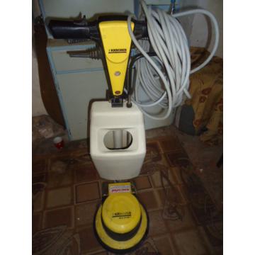 Monodisc Karcher cu rezervor si accesorii - Pret | Preturi Monodisc Karcher cu rezervor si accesorii