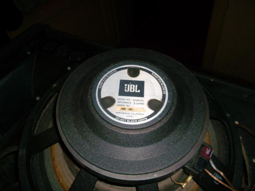 Difuzoare JBL model 2226h de 600w RMS impecabile - Pret | Preturi Difuzoare JBL model 2226h de 600w RMS impecabile
