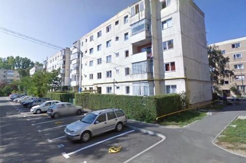 Apartament 4 camere de vanzare in cartierul Tractorul. € 70000 - Pret | Preturi Apartament 4 camere de vanzare in cartierul Tractorul. € 70000