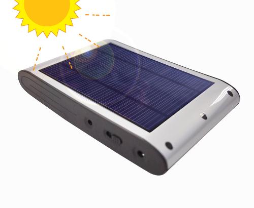 Baterie externa universala cu panou solar pentru laptop,pda,gps,.. - Pret | Preturi Baterie externa universala cu panou solar pentru laptop,pda,gps,..