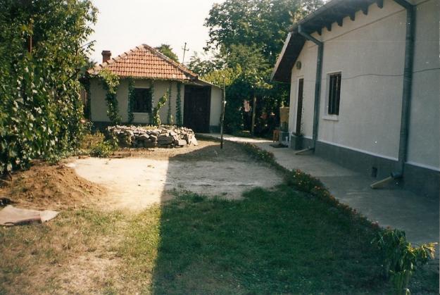 Vand casa in comuna Manasia 2km de Urziceni - Pret | Preturi Vand casa in comuna Manasia 2km de Urziceni