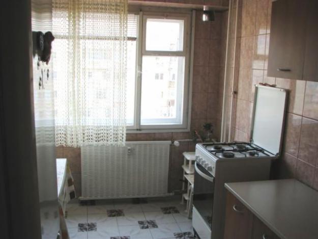 Basarabia - Apartament cu 3 camere - Pret | Preturi Basarabia - Apartament cu 3 camere