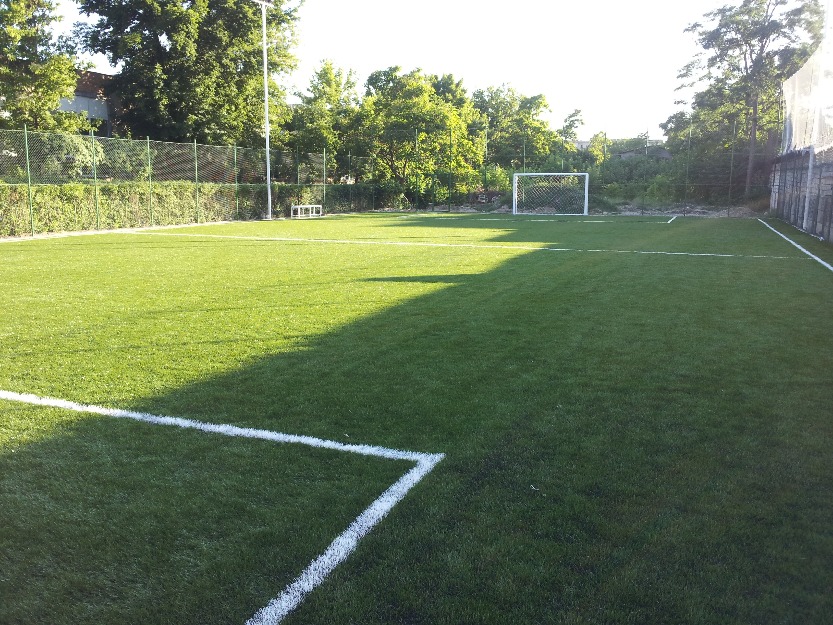 Inchiriez teren de fotbal cu gazon sintetic in Craiova - Pret | Preturi Inchiriez teren de fotbal cu gazon sintetic in Craiova