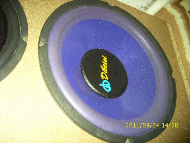 VAND AMPLIFICATOR + BOXA ! 400 RON neg ! URGENT - Pret | Preturi VAND AMPLIFICATOR + BOXA ! 400 RON neg ! URGENT