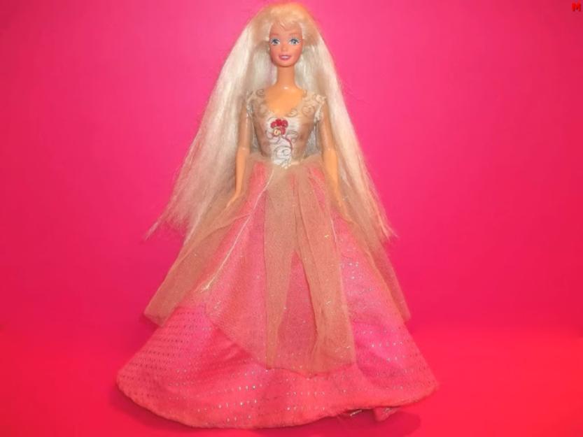 jucarii papusa barbie de la mattel din anul cap 1976 si corp 1966 - Pret | Preturi jucarii papusa barbie de la mattel din anul cap 1976 si corp 1966