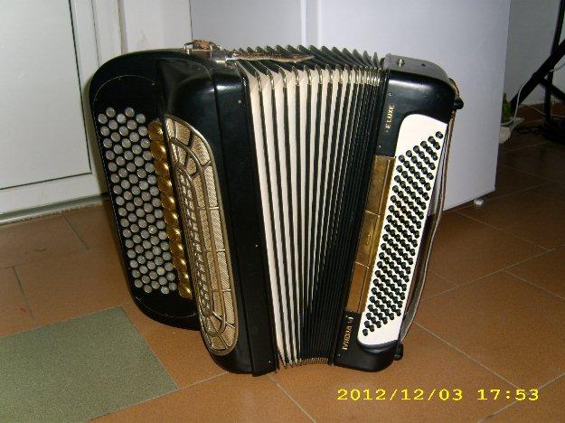 acordeon cu butoane riviera deluxe - Pret | Preturi acordeon cu butoane riviera deluxe