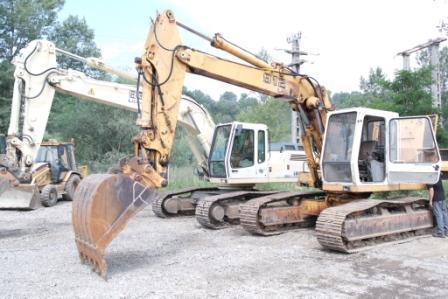 Dezmembrare excavator Liebherr 912 - Pret | Preturi Dezmembrare excavator Liebherr 912